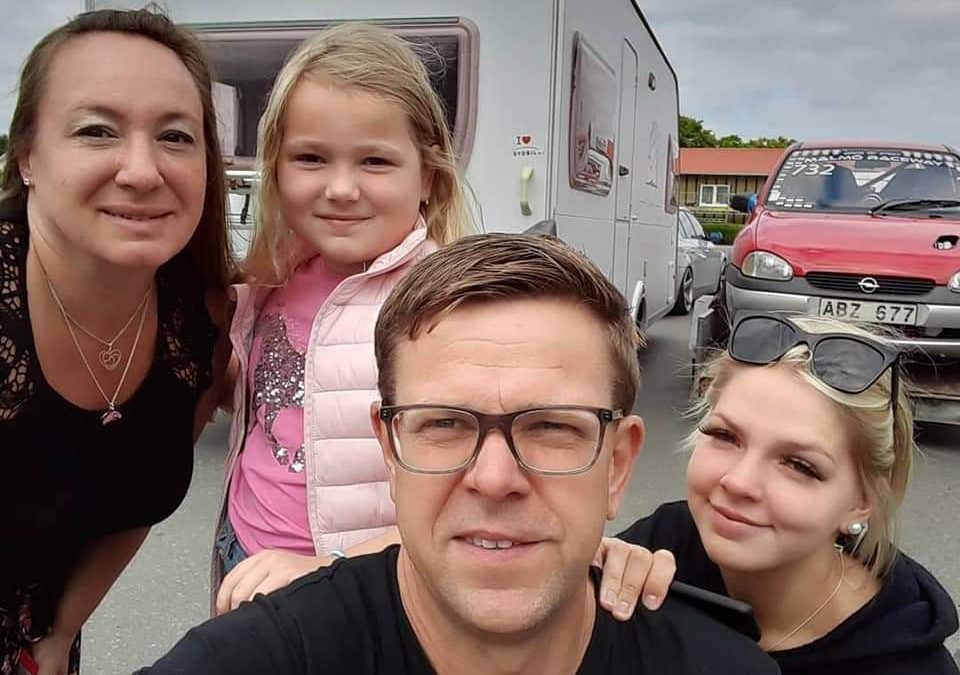 Team #127 på väg mot incheckningen i Kjula